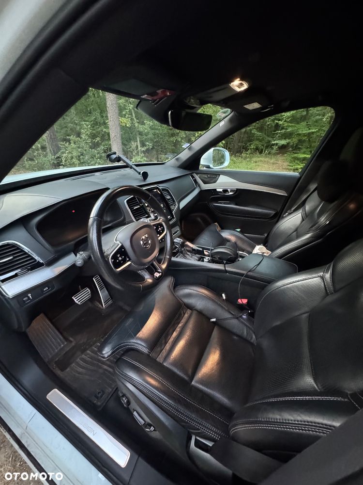 Volvo XC 90 D5 AWD R-Design 7os - 16