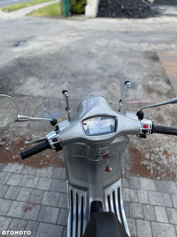 Piaggio Vespa - 7