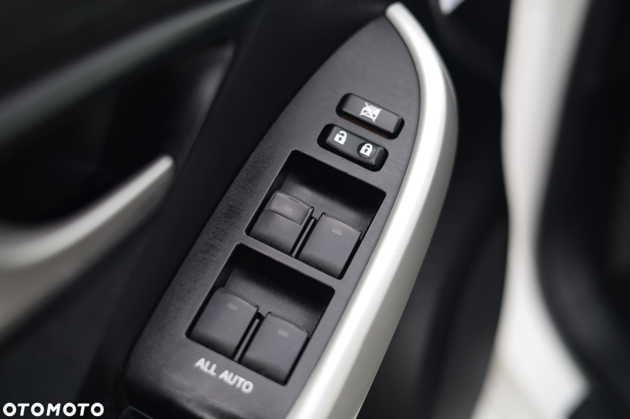 Toyota Prius - 13