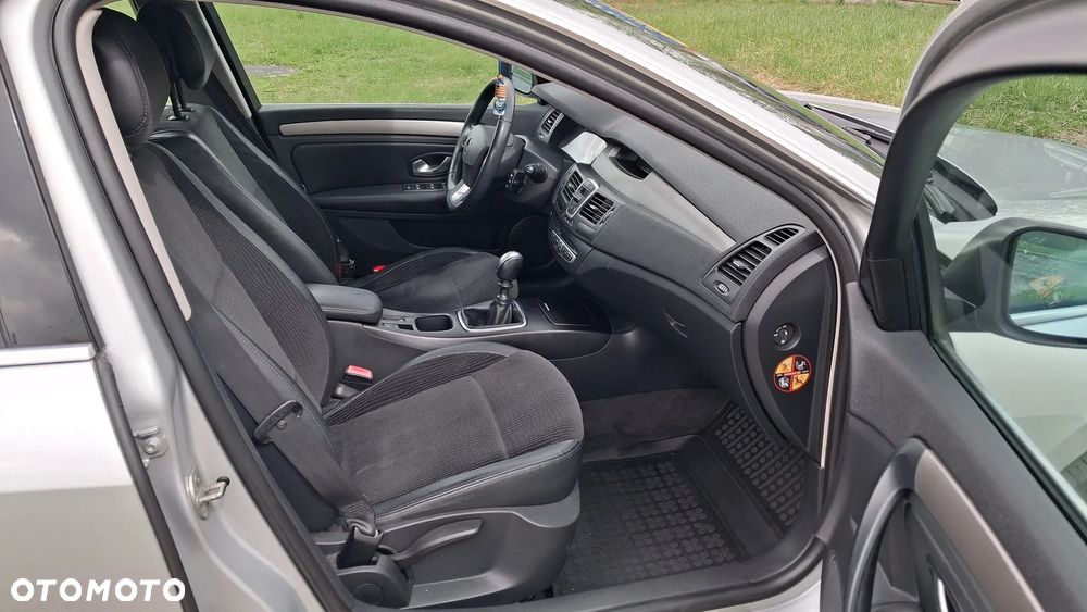 Renault Laguna - 8