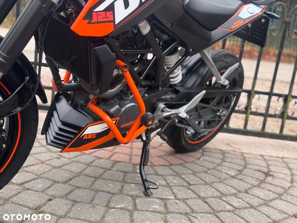 KTM Duke - 17
