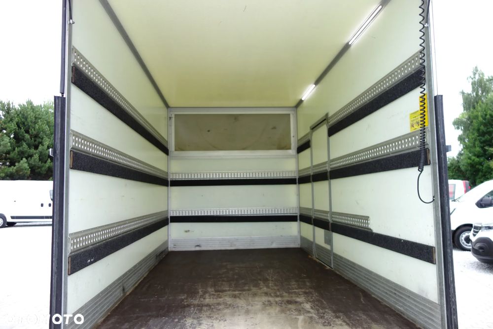 Iveco Daily 35-160  Ledy Kontener 4.20 M + Winda 750 KG. Automat Klima Kamera - 13