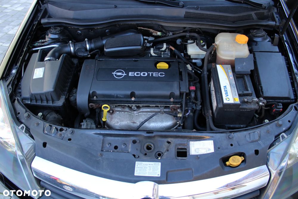 Opel Astra GTC 1.6 Edition Plus - 13