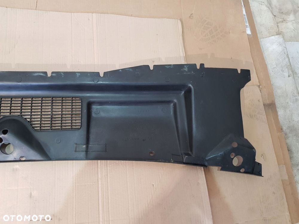 podszybie plastikowe 4416472 chrysler le baron 94 3.0b - 6