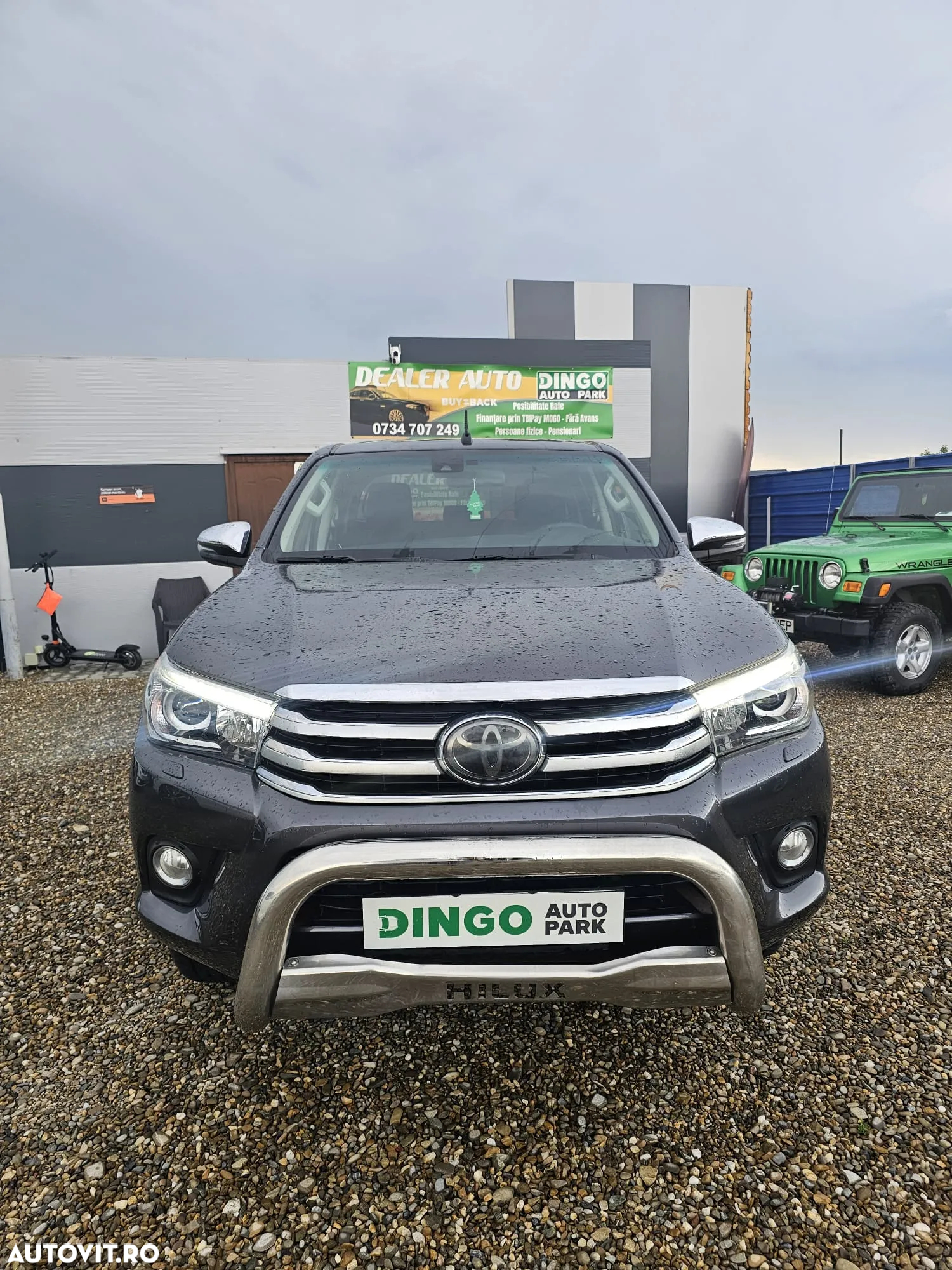 Toyota Hilux - 3