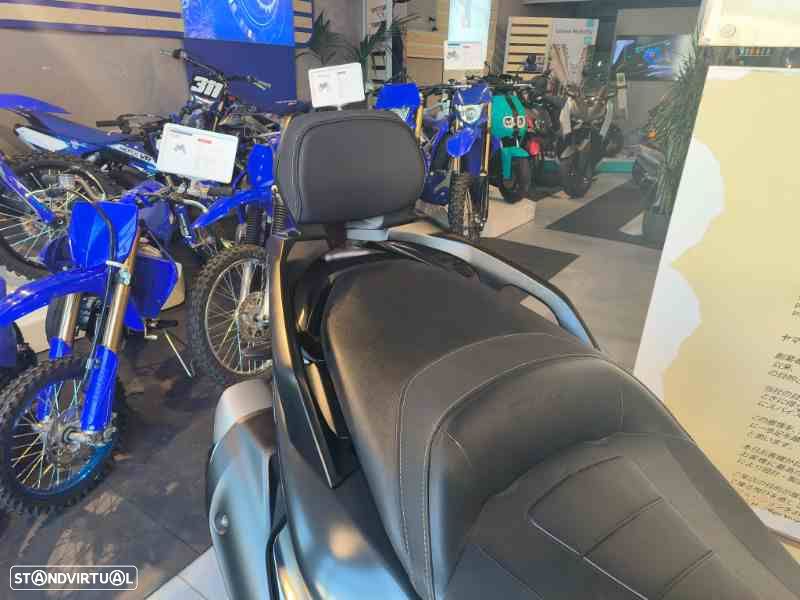 Yamaha TMAX 530 SX - 5