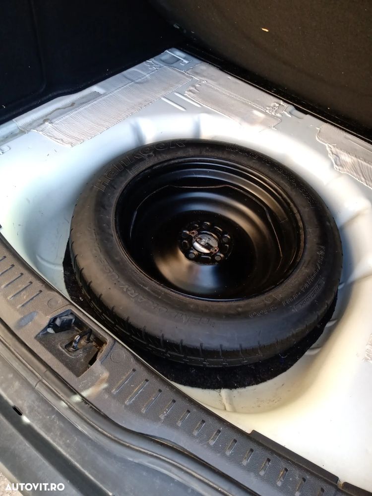 Ford Focus 1.6 TDCI DPF Titanium - 10