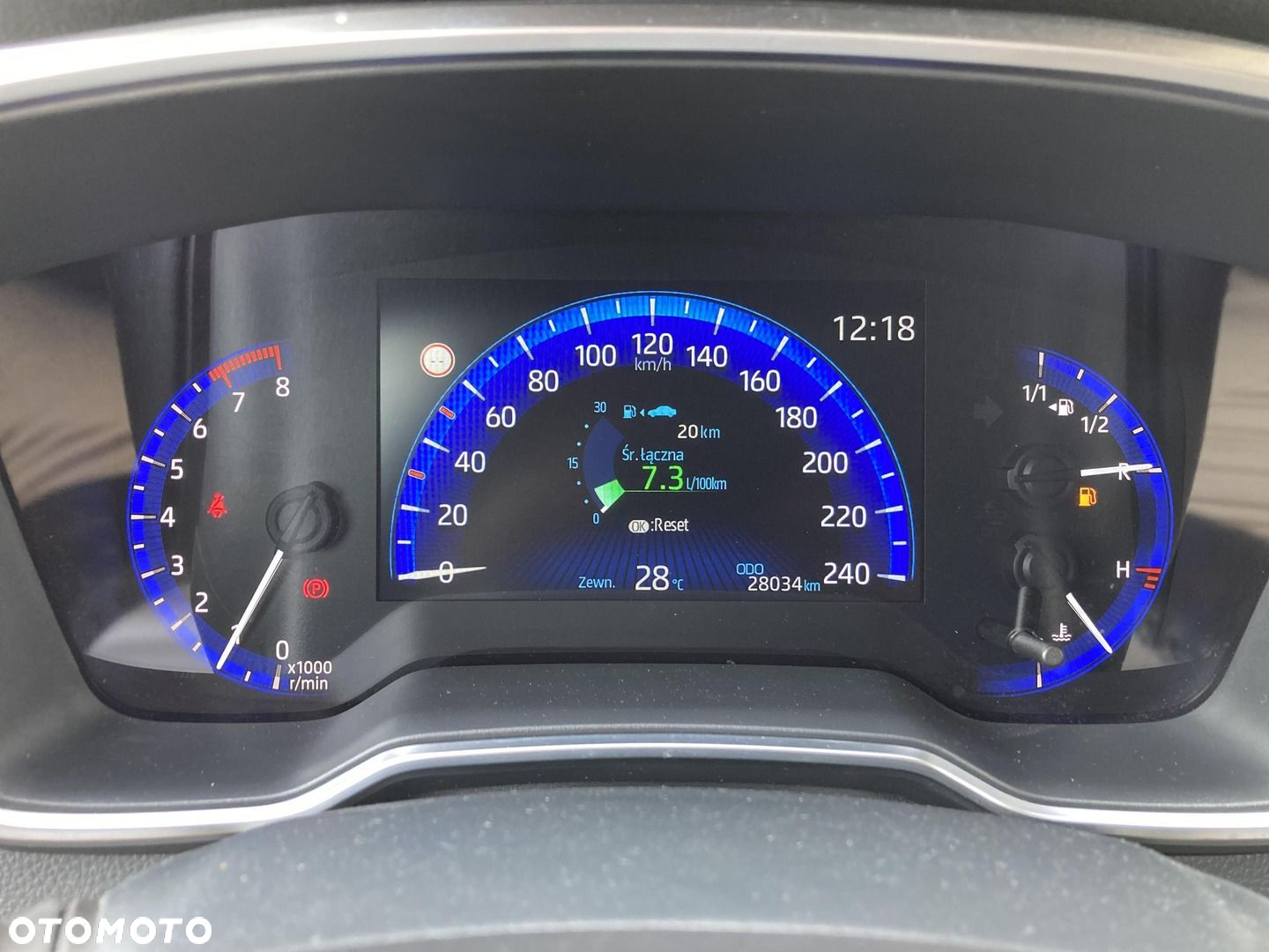 Toyota Corolla - 23