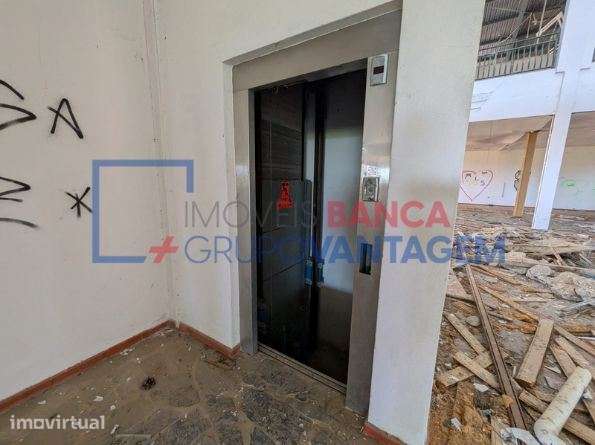 Ármazem em Coruche - Grande imagem: 2/30