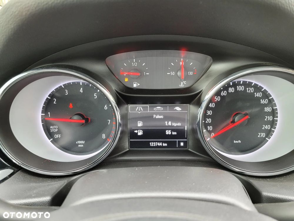 Opel Insignia 1.5 T Innovation S&S - 12