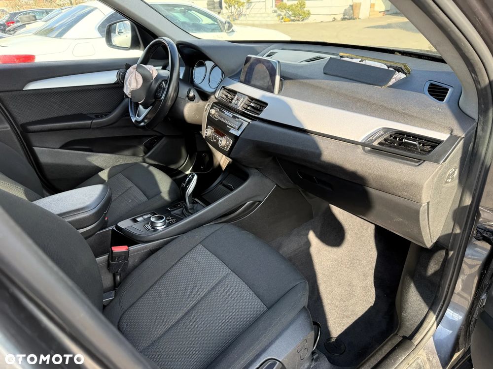 BMW X1 sDrive18d Advantage sport - 9
