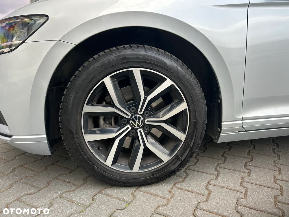 Volkswagen Passat - 9