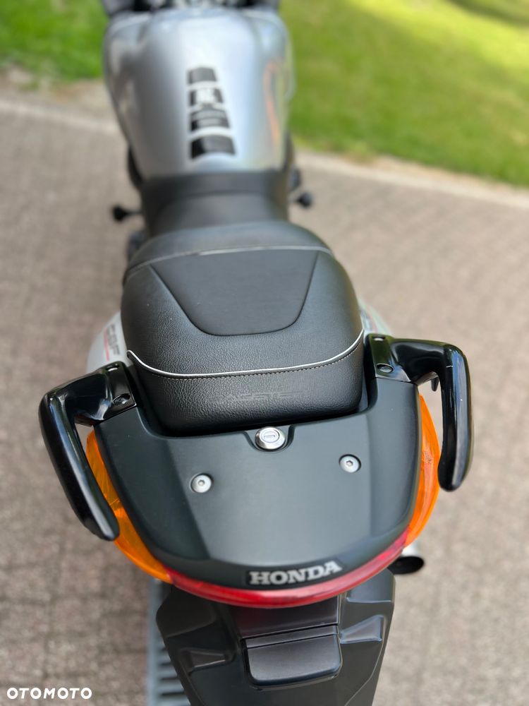 Honda CBF - 15