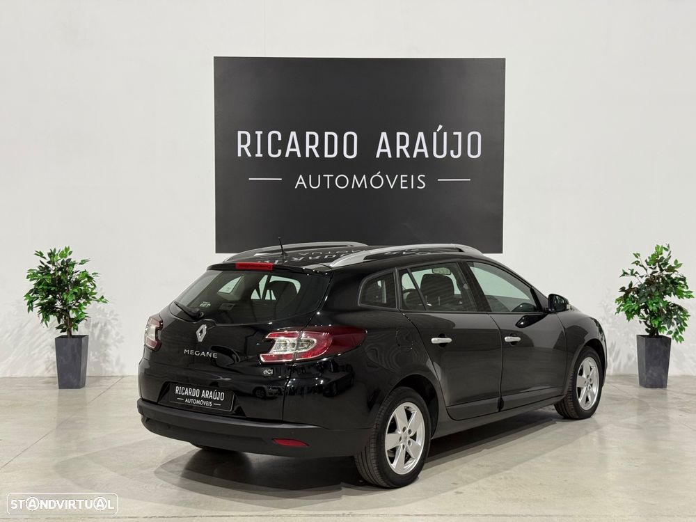 Renault Mégane Sport Tourer 1.5 dCi Dynamique - 4
