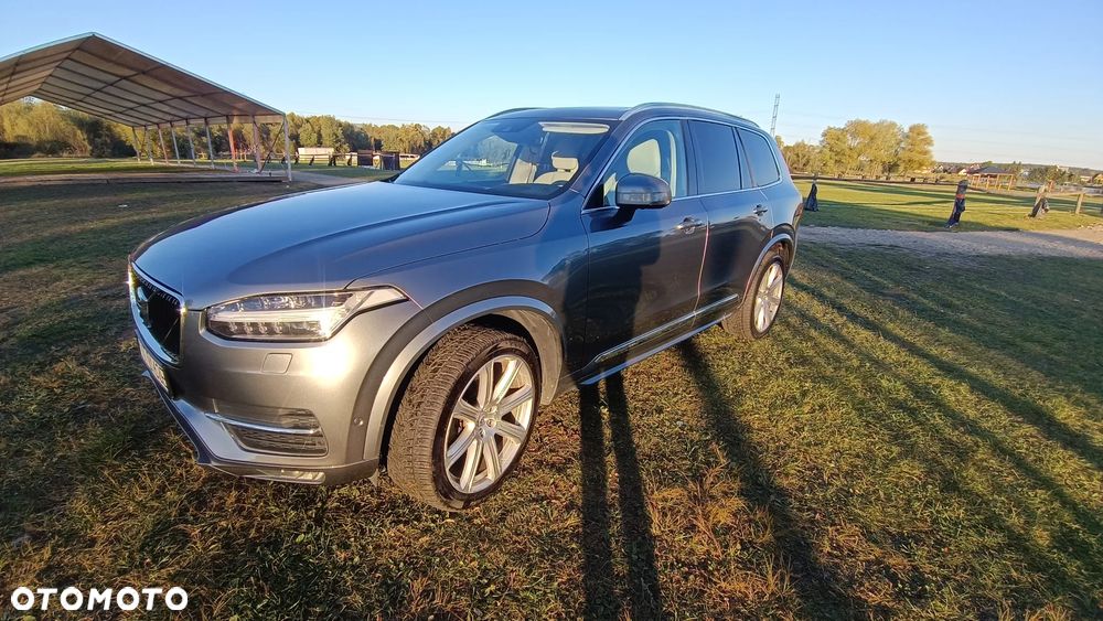 Volvo XC 90 - 7