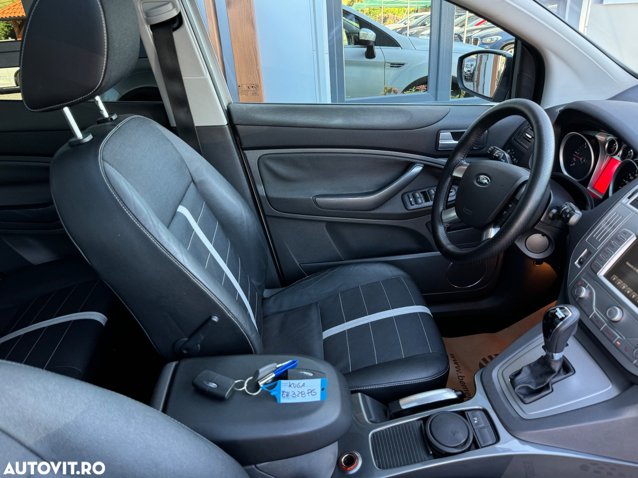 Ford Kuga 2.0 TDCi 4x4 Aut. Titanium - 28