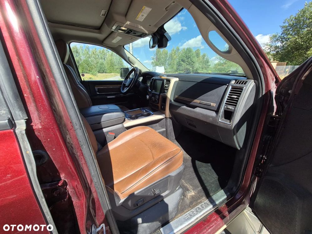 Dodge RAM 5.7 4x4 - 19
