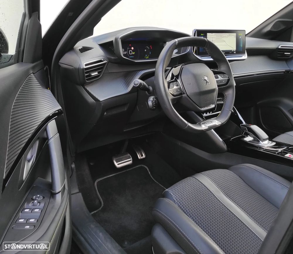 Peugeot e-208 GT - 20