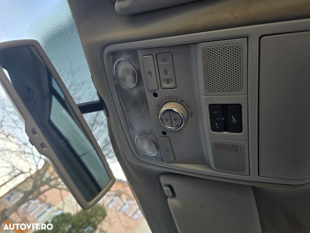 Volkswagen Tiguan 2.0 TDI DPF 4Motion Track&Field - 19