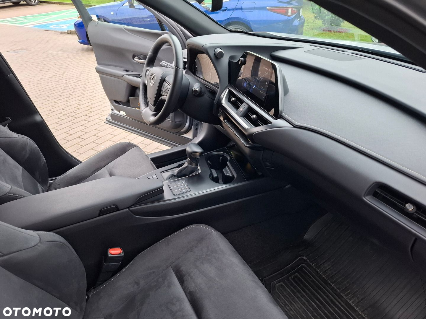 Lexus UX - 19