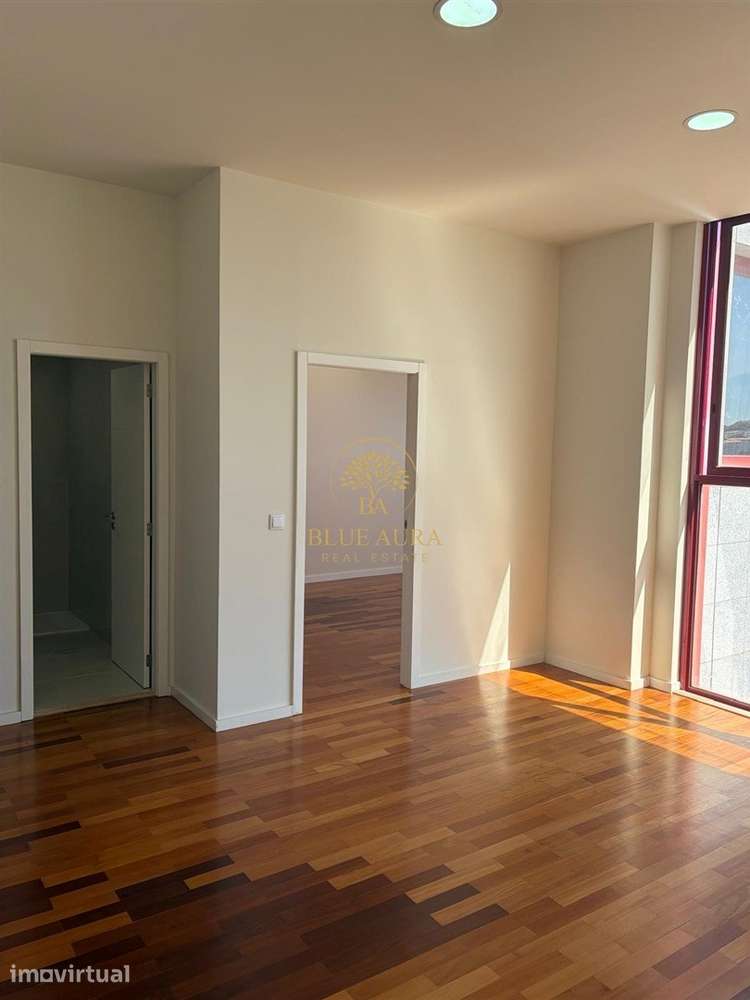 Apartamento T1 com Garagem no Centro de Matosinhos - Grande imagem: 5/16