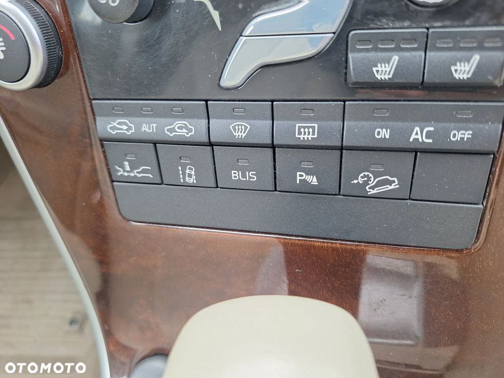Volvo XC 60 D5 AWD Summum - 9