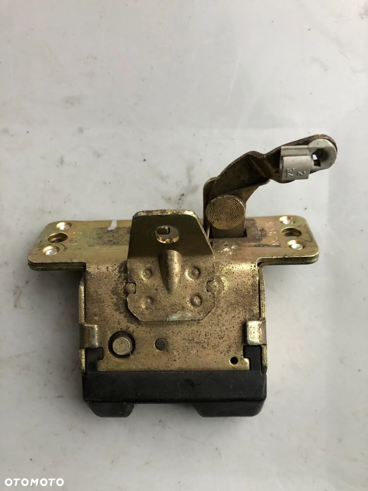 Zamek Klapy Bagażnika Corsa C Zafira