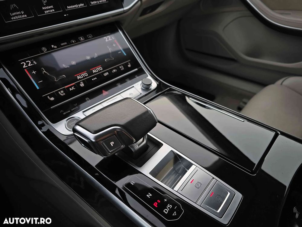 Audi A8 - 10