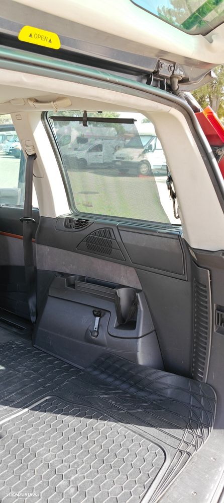 Citroën C8 2.0 HDi SX - 33