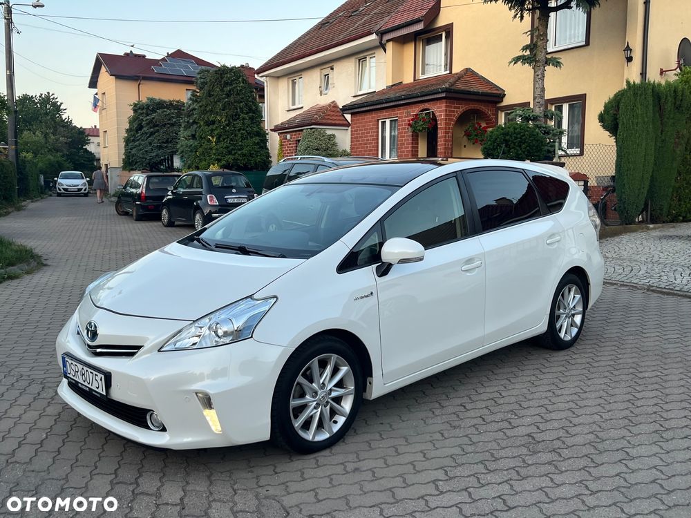 Toyota Prius+ (Hybrid) Comfort - 11
