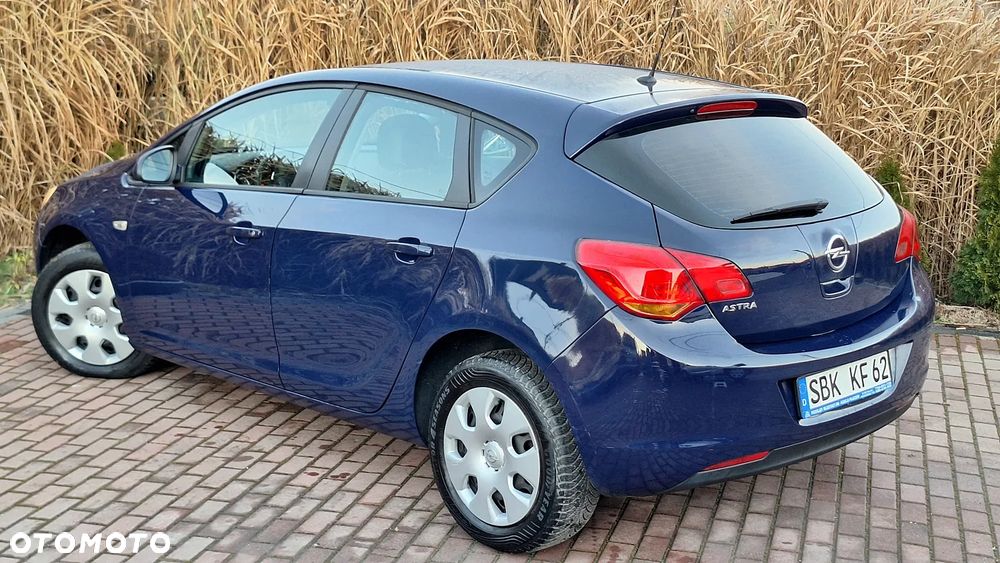 Opel Astra - 30