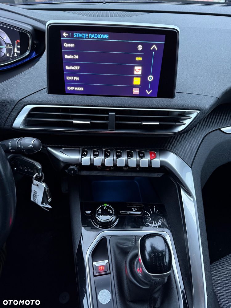 Peugeot 3008 PureTech 130 Stop & Start GPF Allure - 23