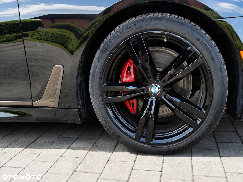 BMW Seria 7 740Li - 15
