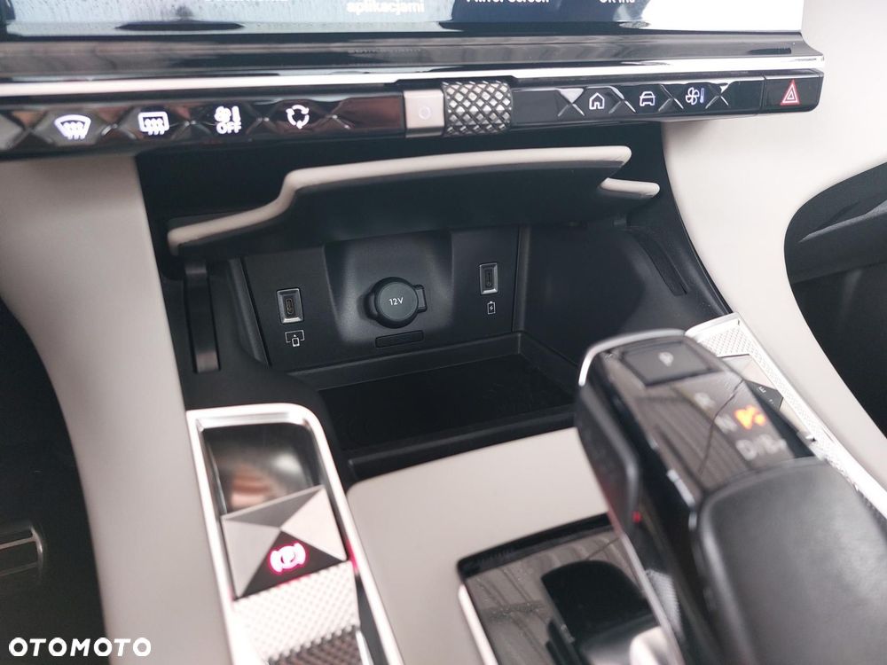 DS Automobiles DS 7 Crossback - 24
