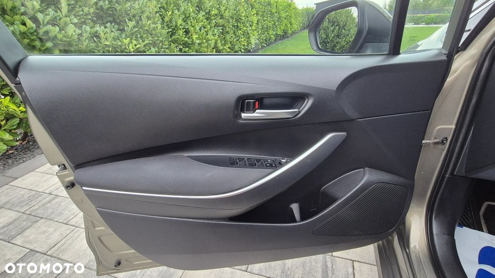 Toyota Corolla 1.8 Hybrid Comfort - 30