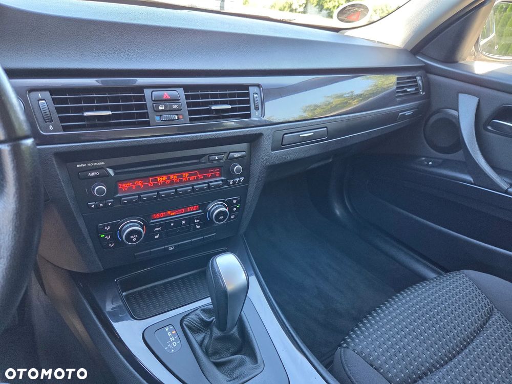 BMW Seria 3 318d DPF Edition Exclusive - 10
