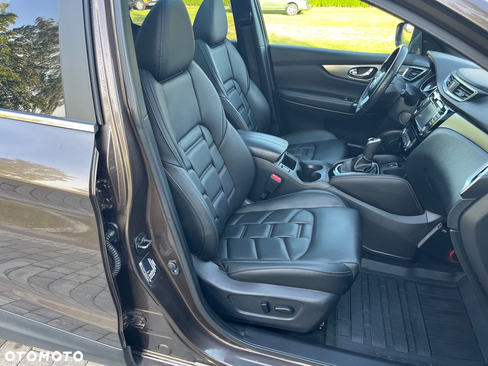 Nissan Qashqai 1.2 DIG-T Xtronic TEKNA+ - 24