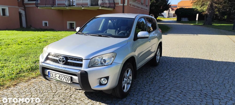 Toyota RAV4 - 3