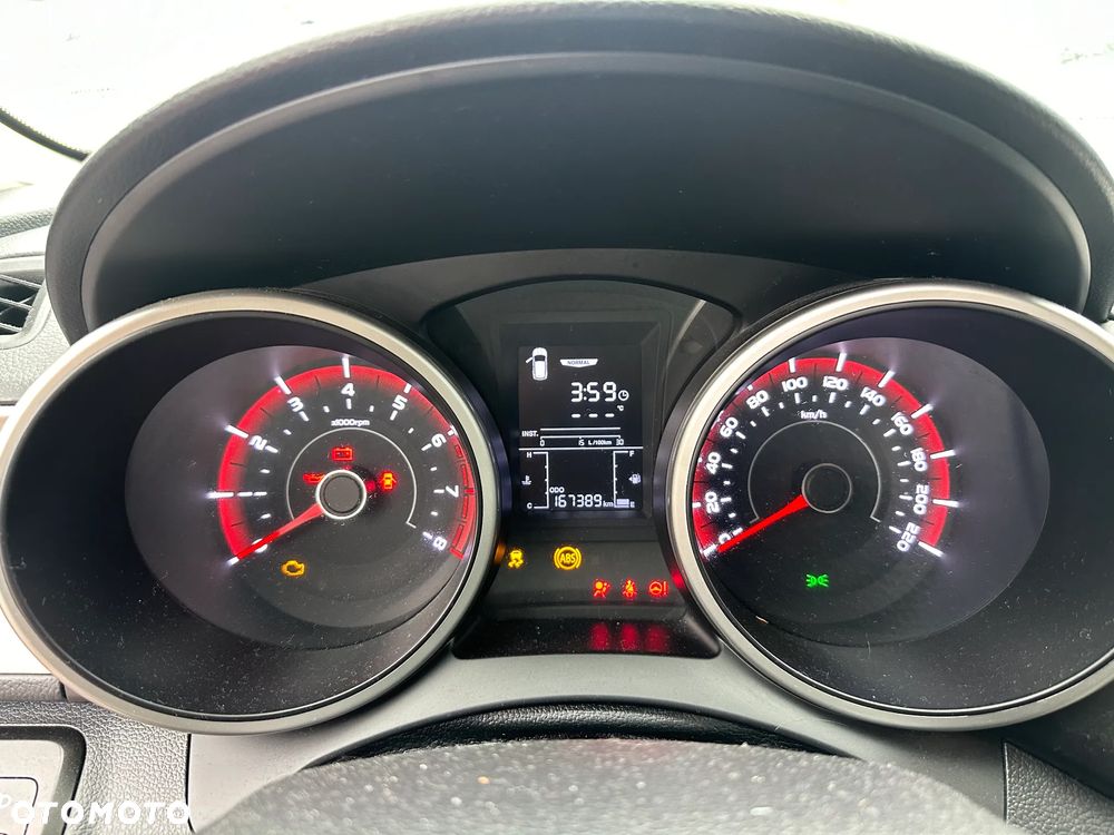 SsangYong/KGM Tivoli 1.6 Quartz - 10