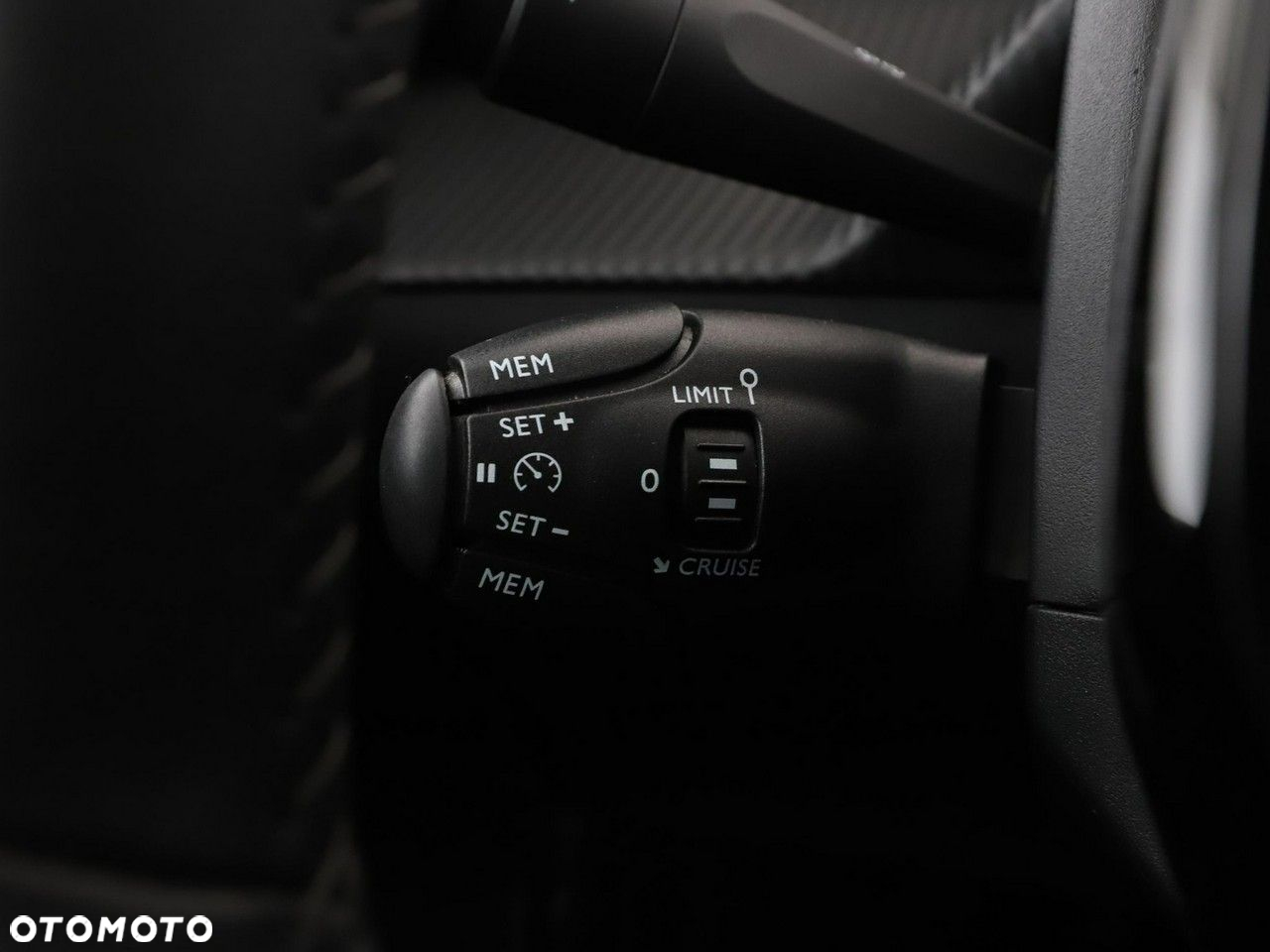 Peugeot 208 1.2 PureTech Active S&S - 29