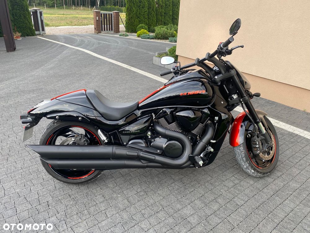 Suzuki Boulevard - 3