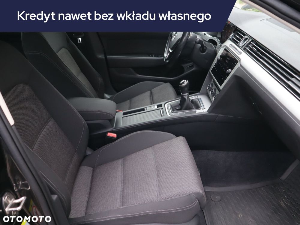 Volkswagen Passat Variant - 11