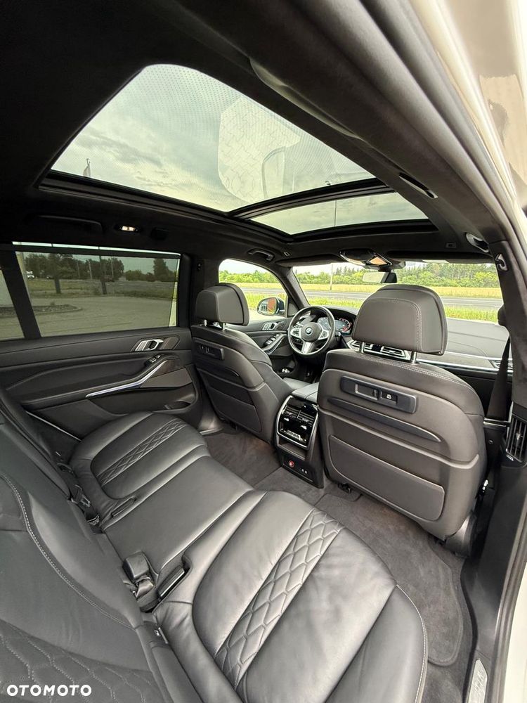 BMW X7 M50d sport - 26