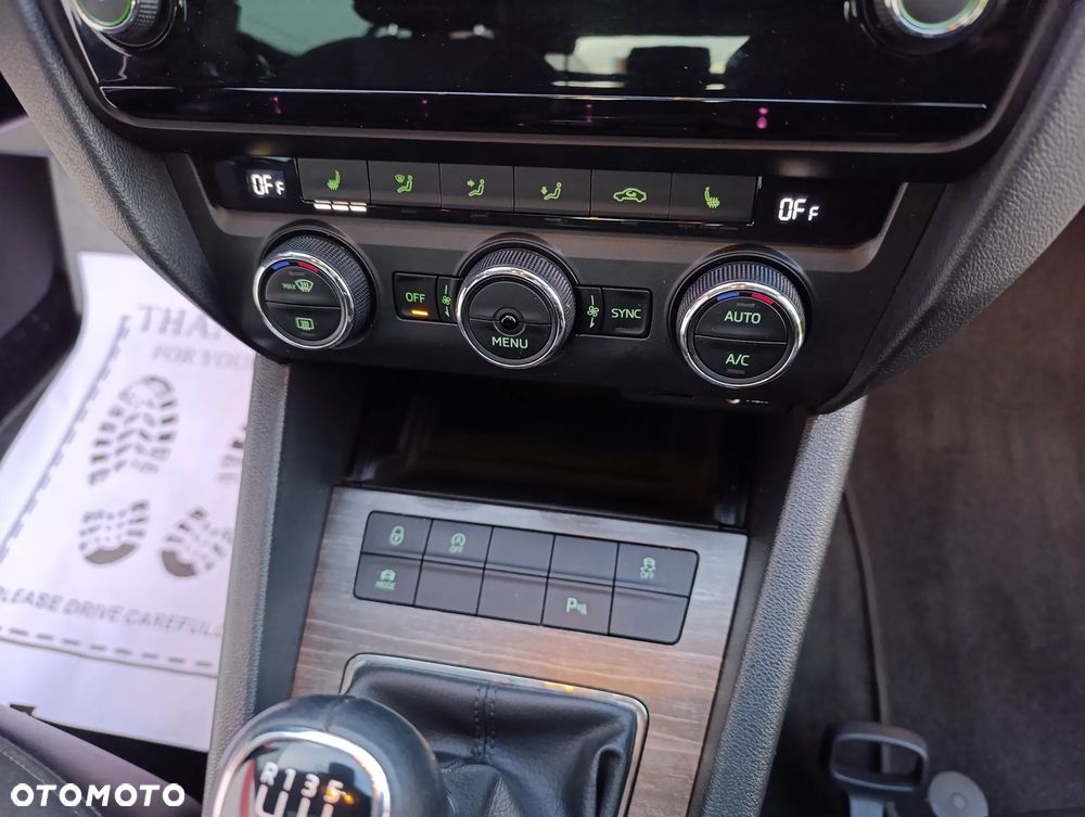 Skoda Octavia 2.0 TDI 4x4 Scout - 32
