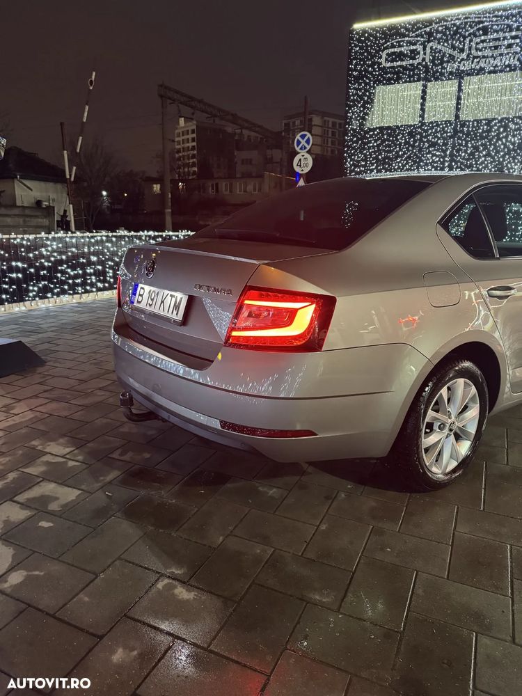 Skoda Octavia 1.5 TSI DSG MHEV Style - 6