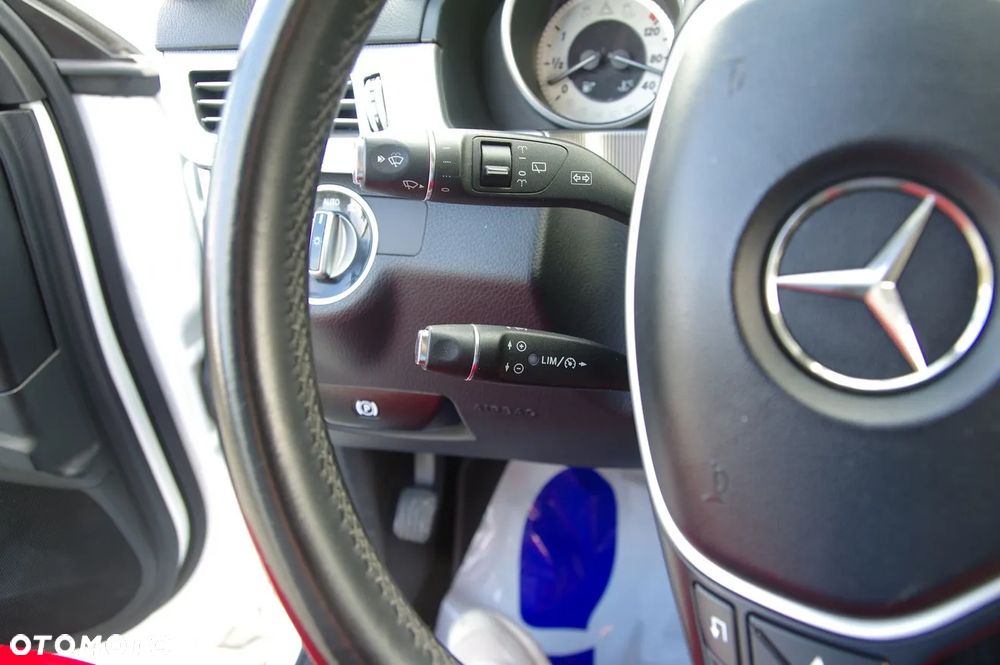 Mercedes-Benz Klasa E 350 BlueTEC 9G-TRONIC Avantgarde - 32