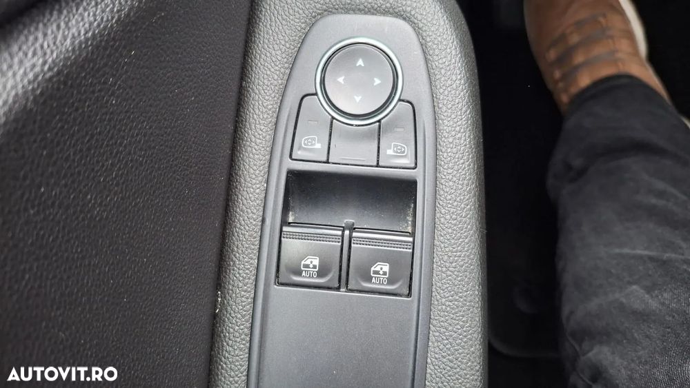 Renault Clio - 17