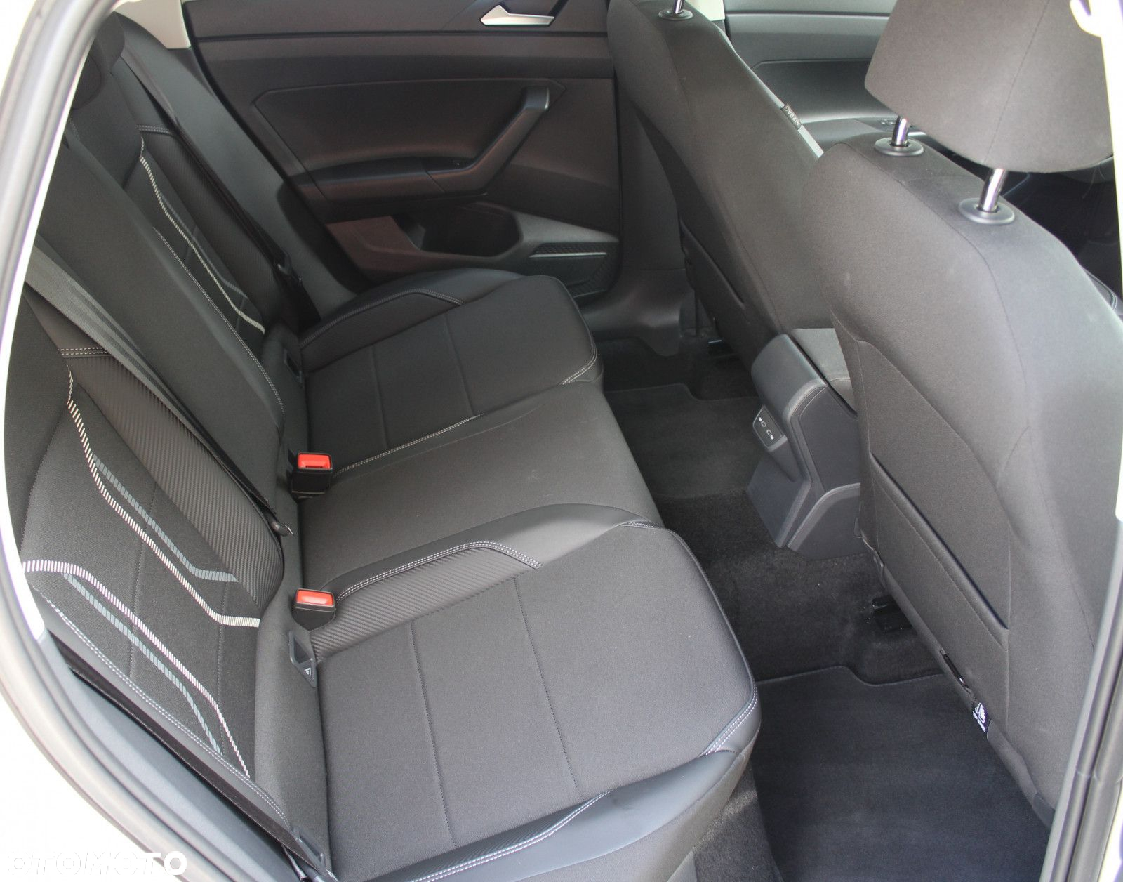 Volkswagen Taigo - 16