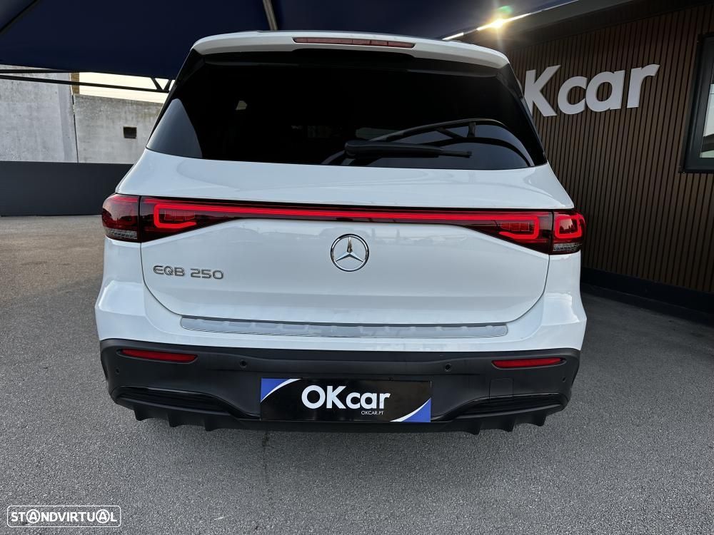 Mercedes-Benz EQB 250 AMG Line - 18
