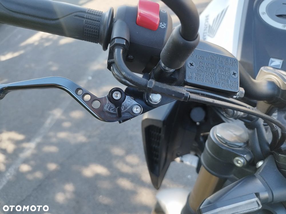 Honda CB - 10